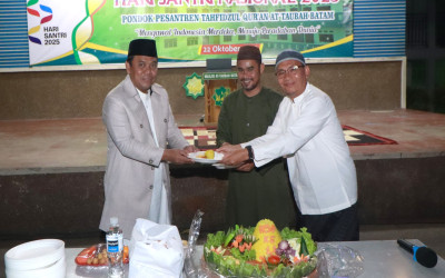 Tasyakuran Hari Santri Nasional 2025 di PPTQ At-Taubah